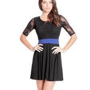 GUESS Womens Gina Skater Dress SZ L Blue Black Lace Half-Sleeve